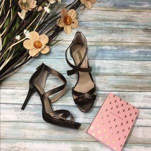 NWOT BCBG Gorgeous copper color heels.